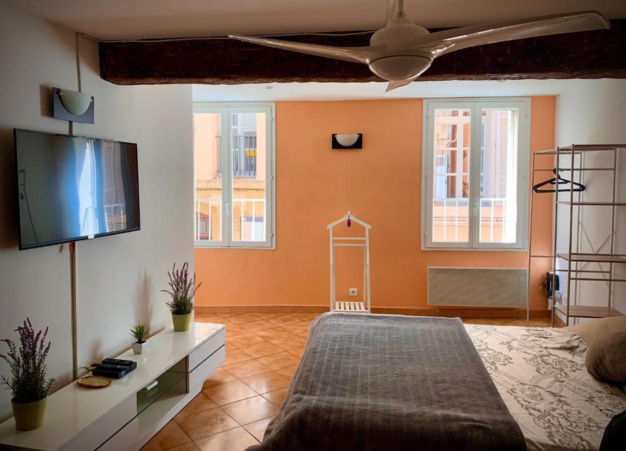 Studio Centre Historique Apartment *
